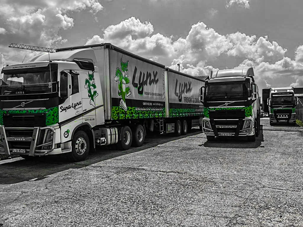 Multiple Lynx freight trucks en route